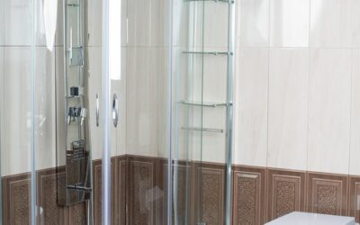 Milyen feltételek kellenek a minőségi sarok zuhanykabin kialakításához?