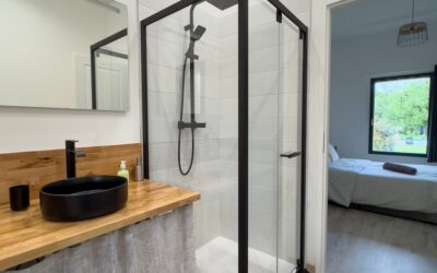 Egyedi zuhanykabinok gyártása – amikor a fürdőszoba nem kompromisszum, hanem élmény